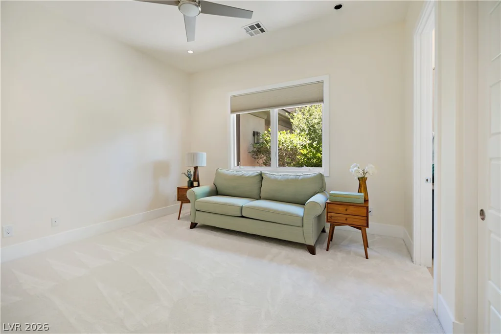 3084 Red Arrow, Las Vegas, NV 89135