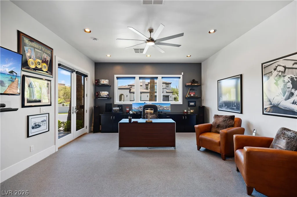 3084 Red Arrow, Las Vegas, NV 89135