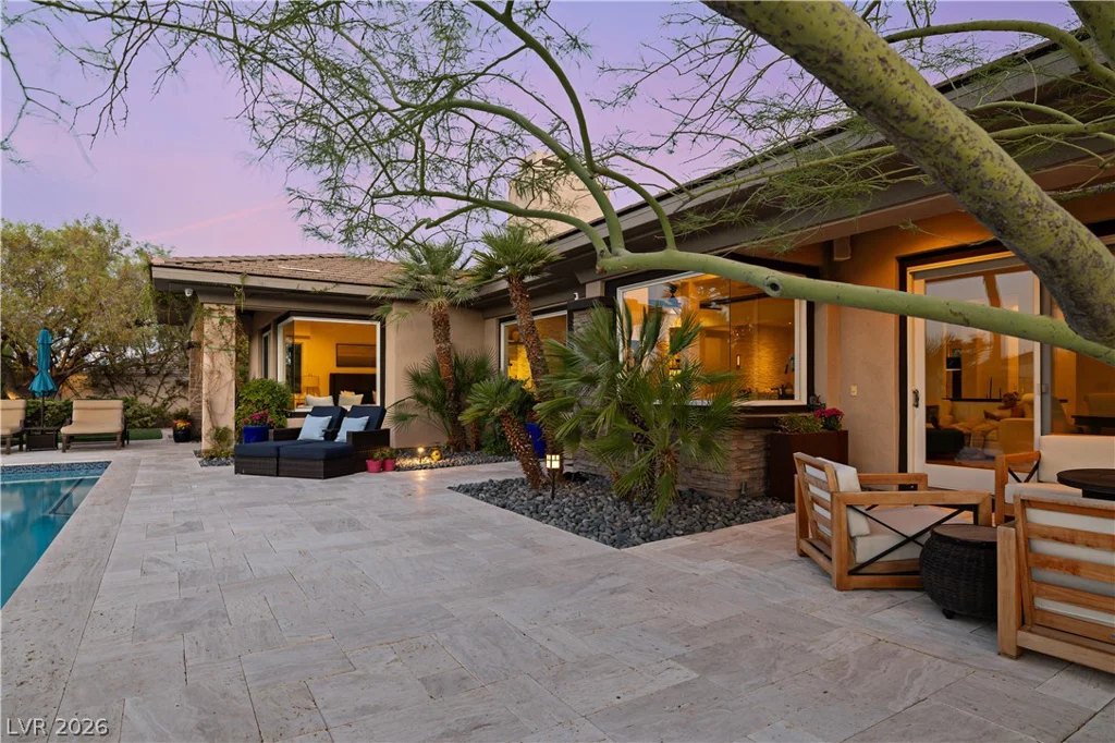 3084 Red Arrow, Las Vegas, NV 89135