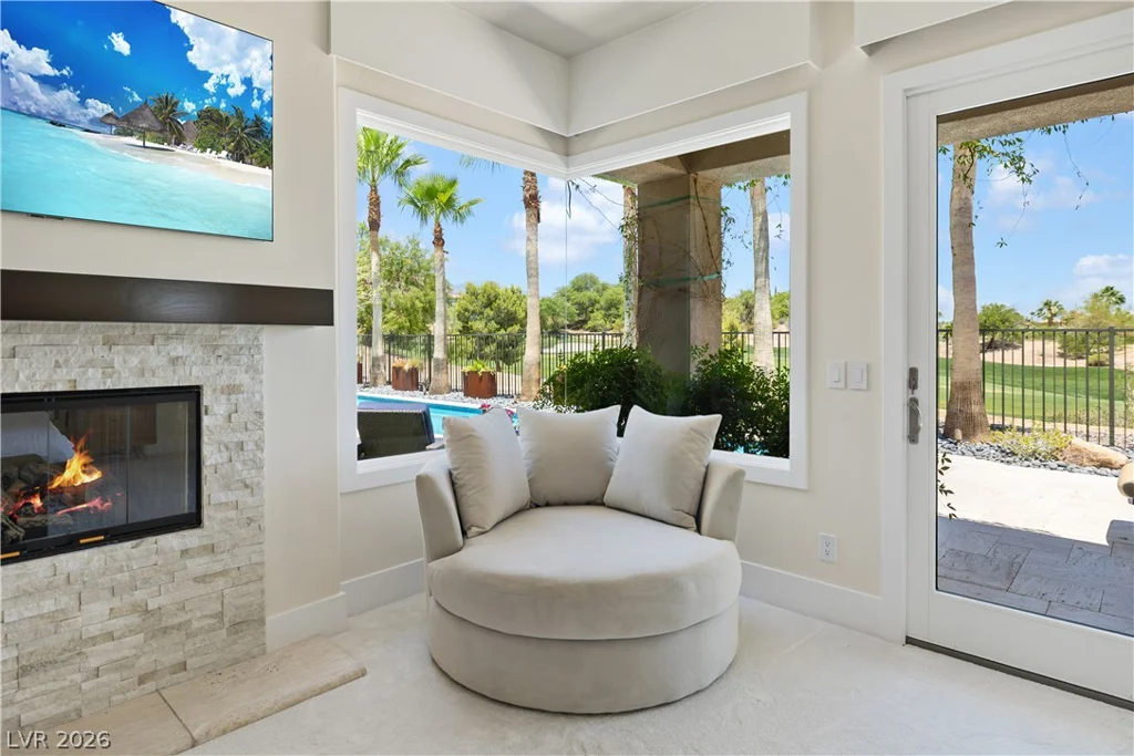 3084 Red Arrow, Las Vegas, NV 89135