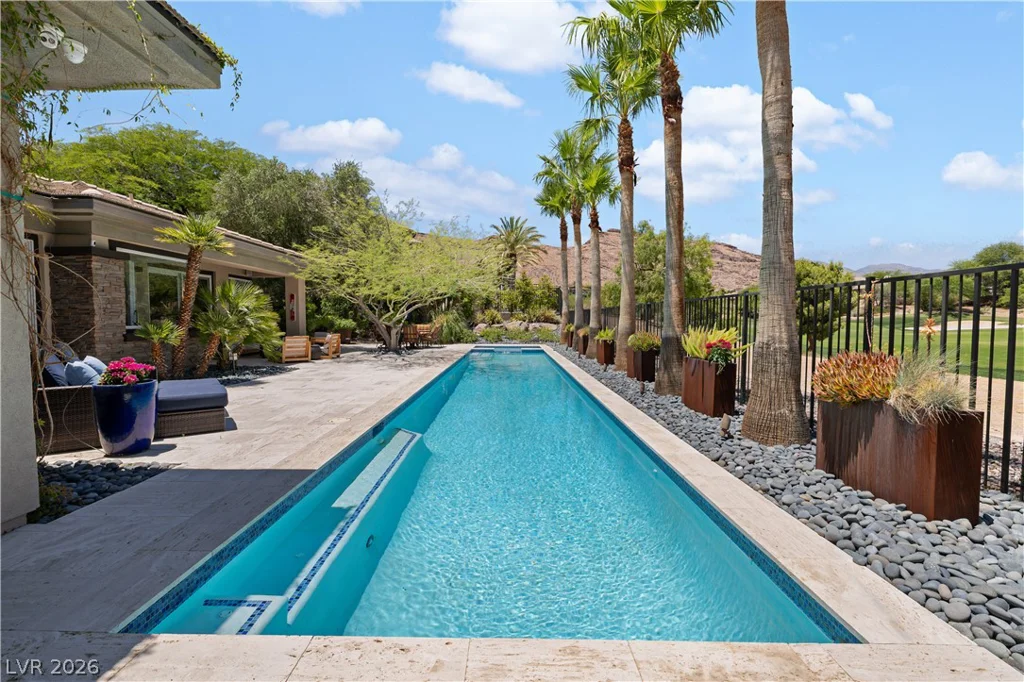 3084 Red Arrow, Las Vegas, NV 89135
