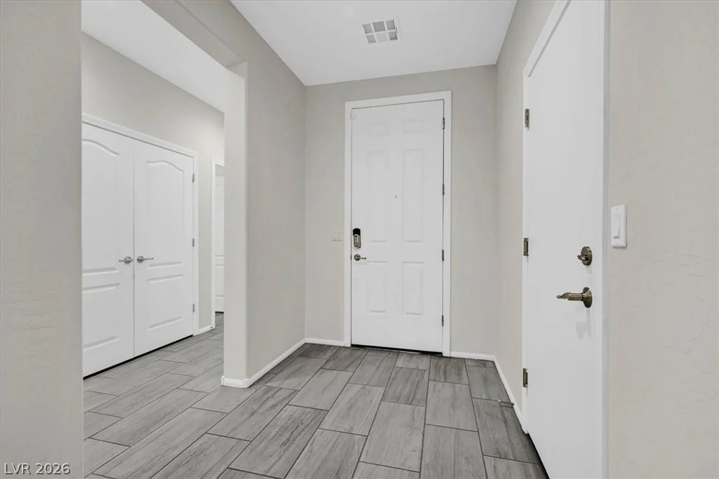 6244 Hambledon Hill, Las Vegas, NV 89113