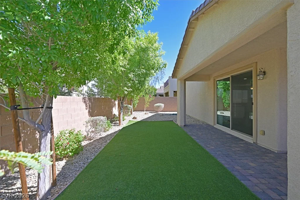 6244 Hambledon Hill, Las Vegas, NV 89113