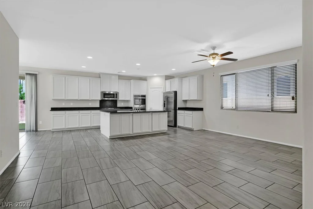 6244 Hambledon Hill, Las Vegas, NV 89113