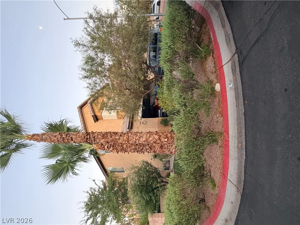 2640 La Mata, Las Vegas, NV 89108