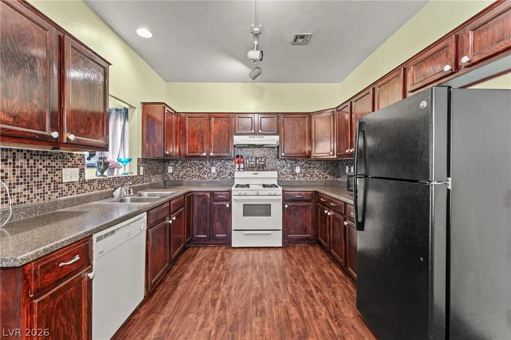2640 La Mata, Las Vegas, NV 89108