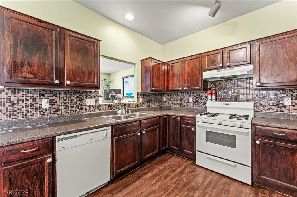 2640 La Mata, Las Vegas, NV 89108
