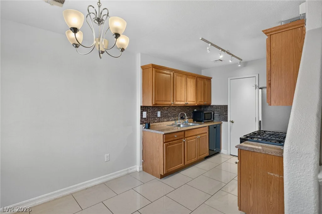 5330 Charleston, Las Vegas, NV 89142