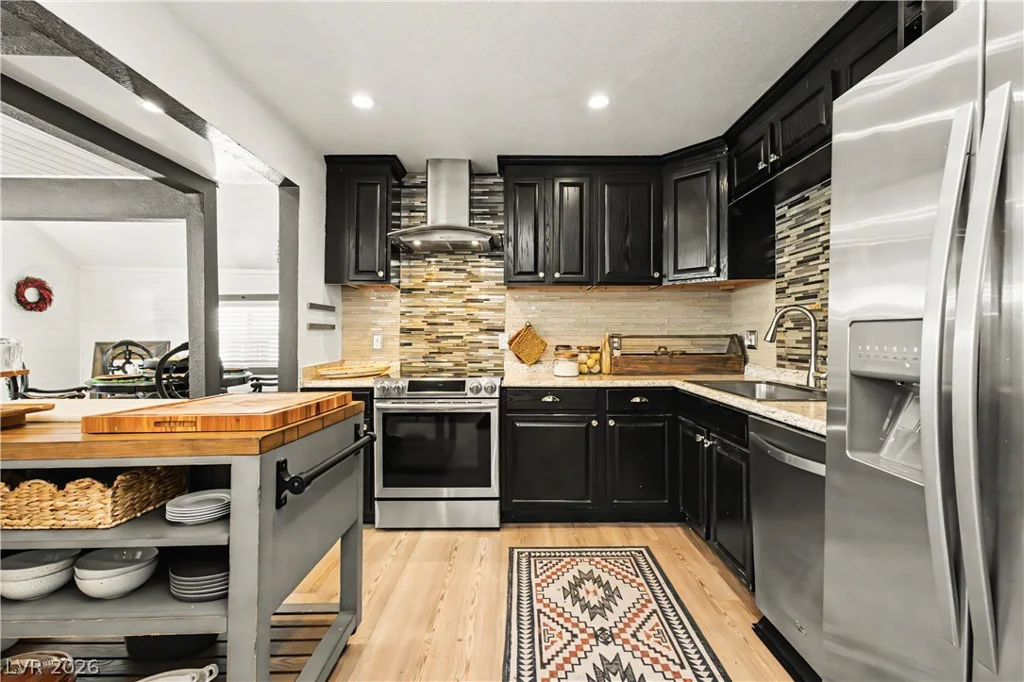 4607 Yellow Pine, Las Vegas, NV 89124
