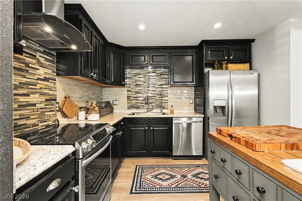 4607 Yellow Pine, Las Vegas, NV 89124