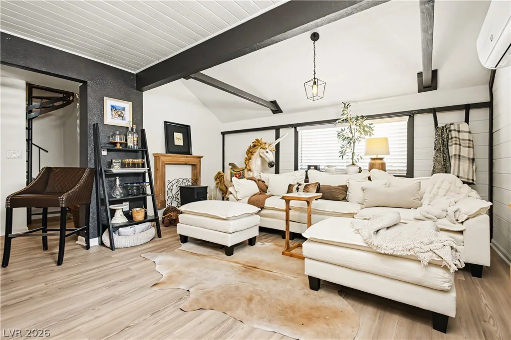4607 Yellow Pine, Las Vegas, NV 89124