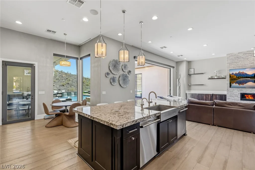 5 Crystal Tree, Henderson, NV 89052