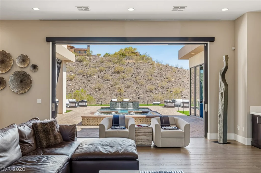 5 Crystal Tree, Henderson, NV 89052