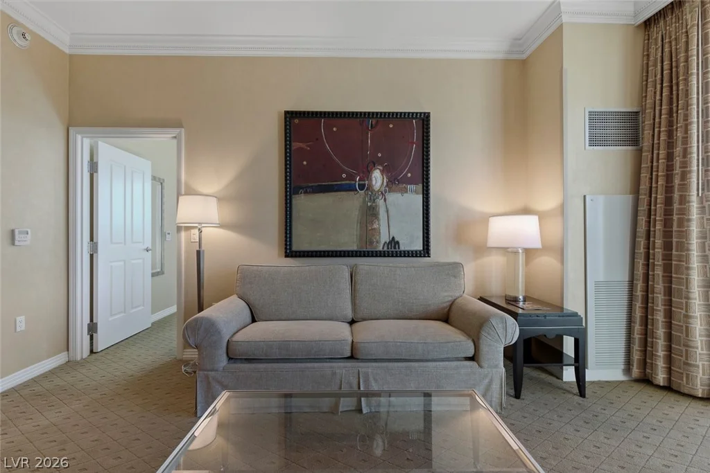 145 Harmon, Las Vegas, NV 89109