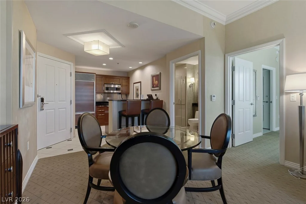 145 Harmon, Las Vegas, NV 89109