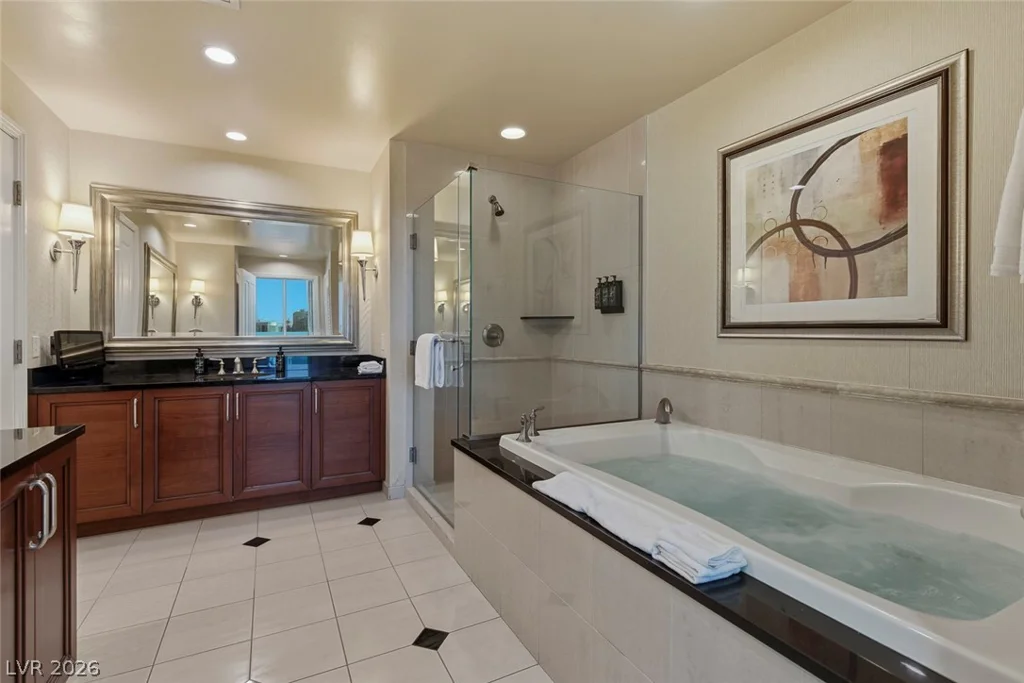 145 Harmon, Las Vegas, NV 89109