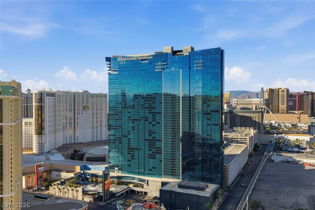 145 Harmon, Las Vegas, NV 89109