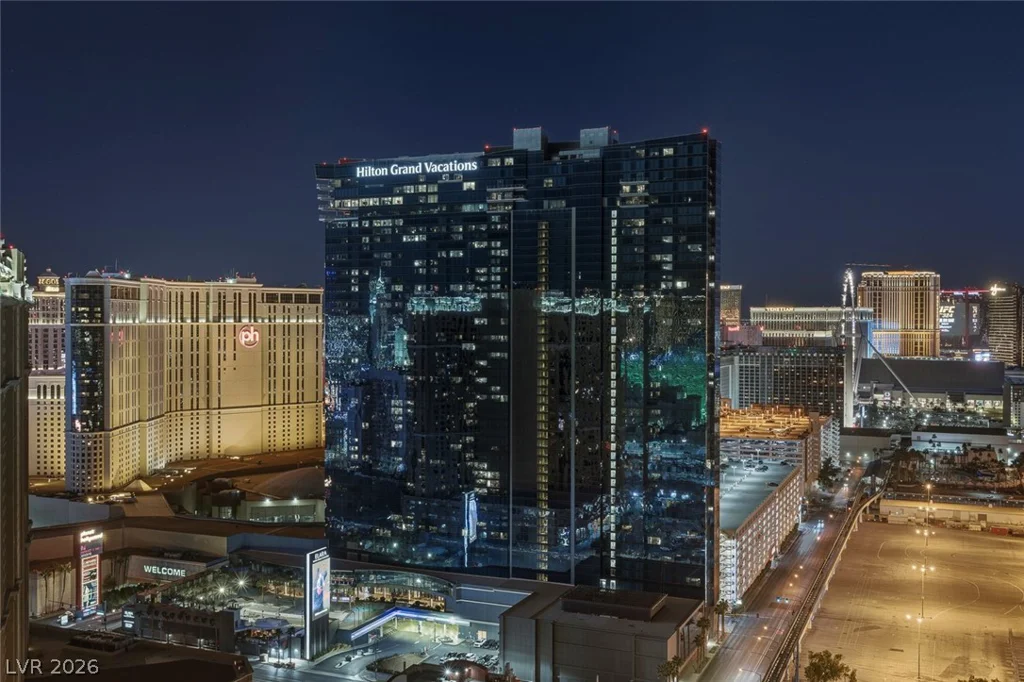 145 Harmon, Las Vegas, NV 89109