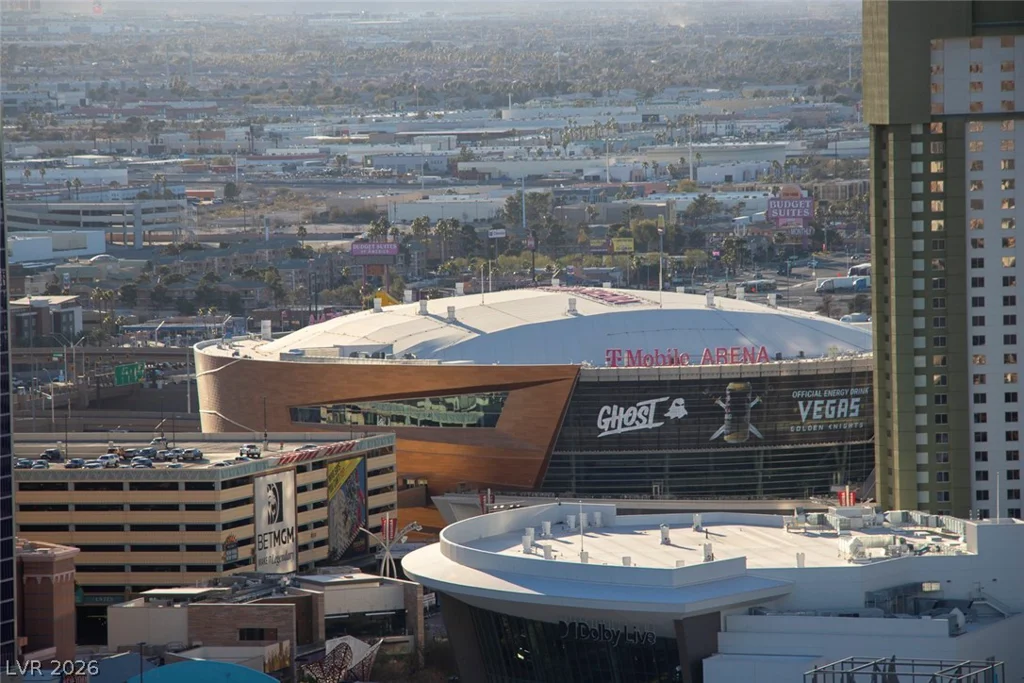 145 Harmon, Las Vegas, NV 89109