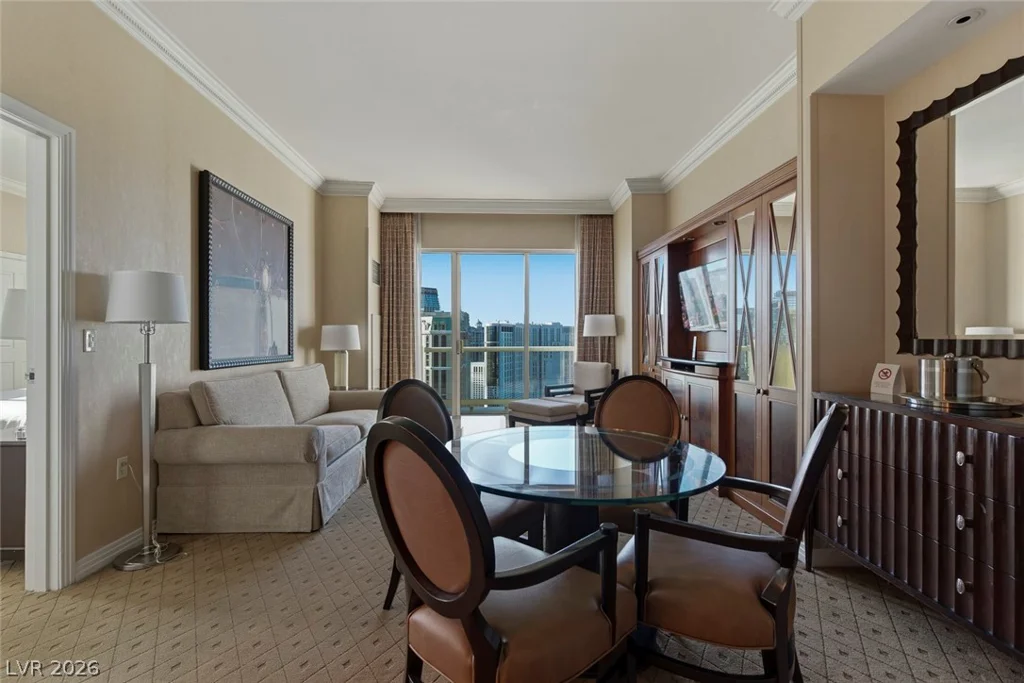 145 Harmon, Las Vegas, NV 89109