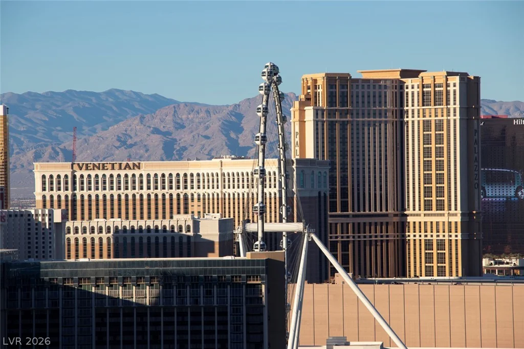 145 Harmon, Las Vegas, NV 89109