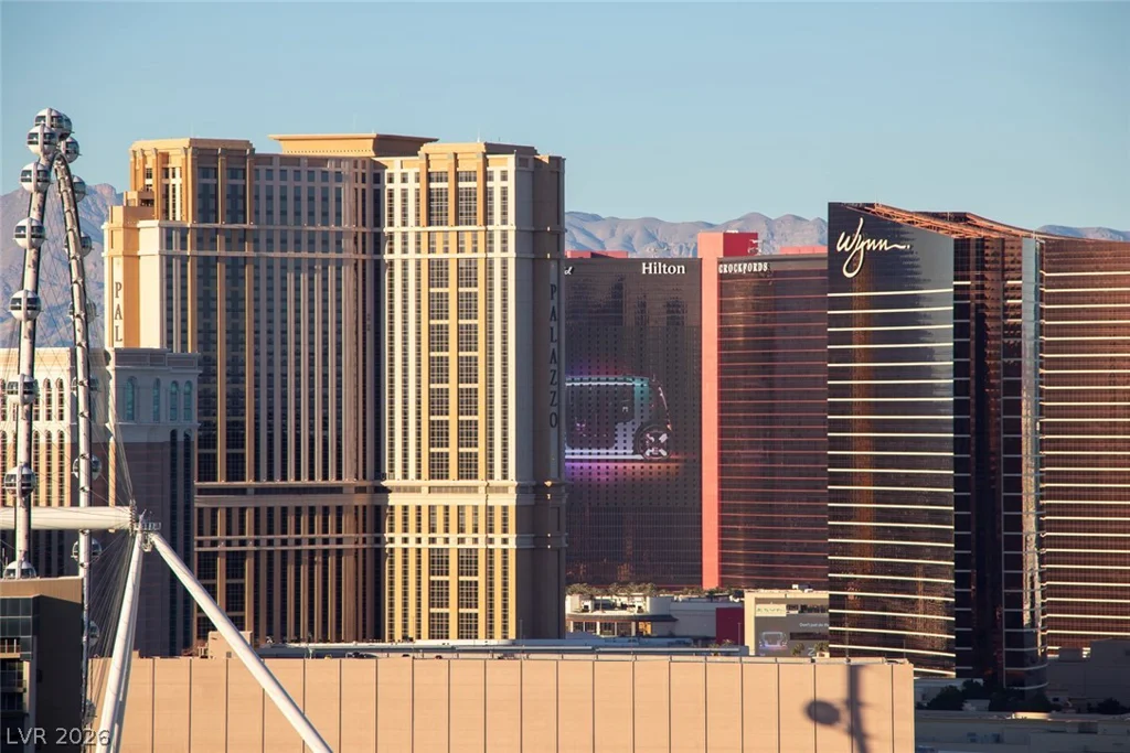 145 Harmon, Las Vegas, NV 89109