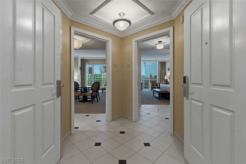 145 Harmon, Las Vegas, NV 89109
