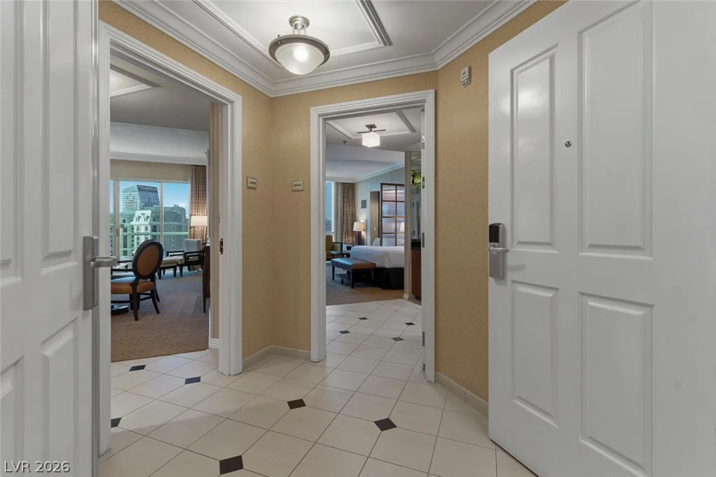 145 Harmon, Las Vegas, NV 89109