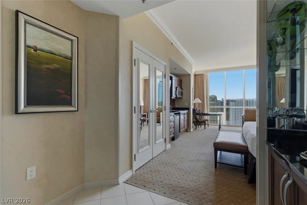 145 Harmon, Las Vegas, NV 89109