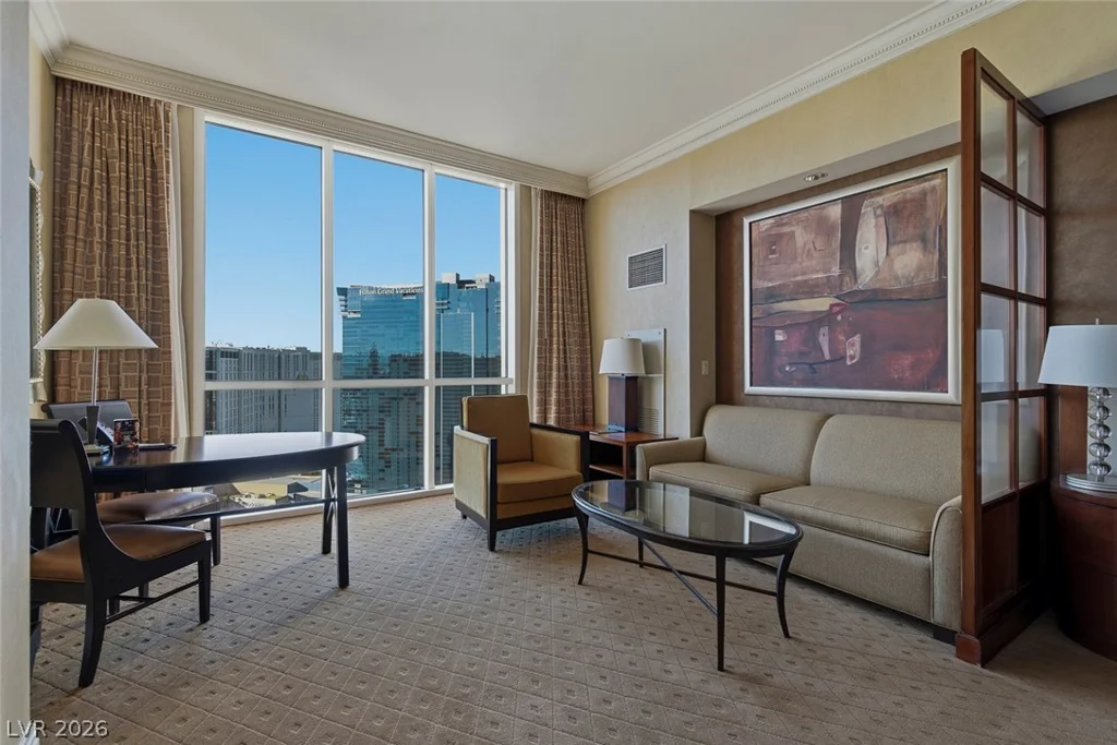 145 Harmon, Las Vegas, NV 89109