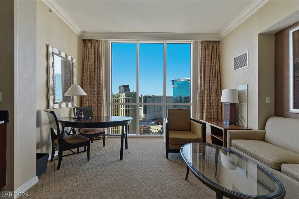145 Harmon, Las Vegas, NV 89109