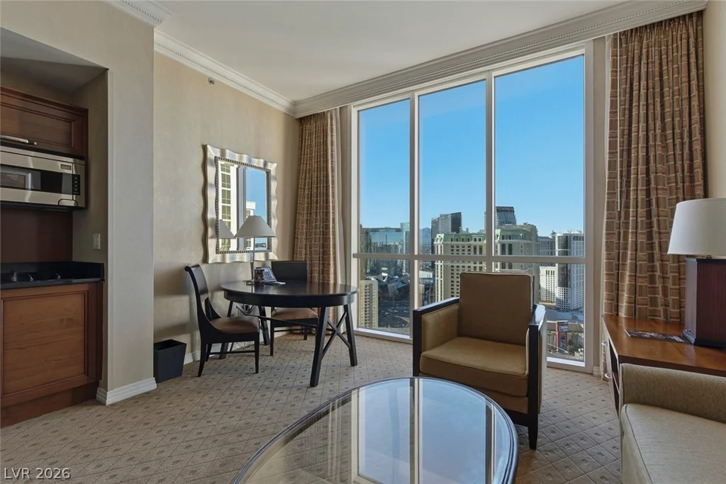 145 Harmon, Las Vegas, NV 89109