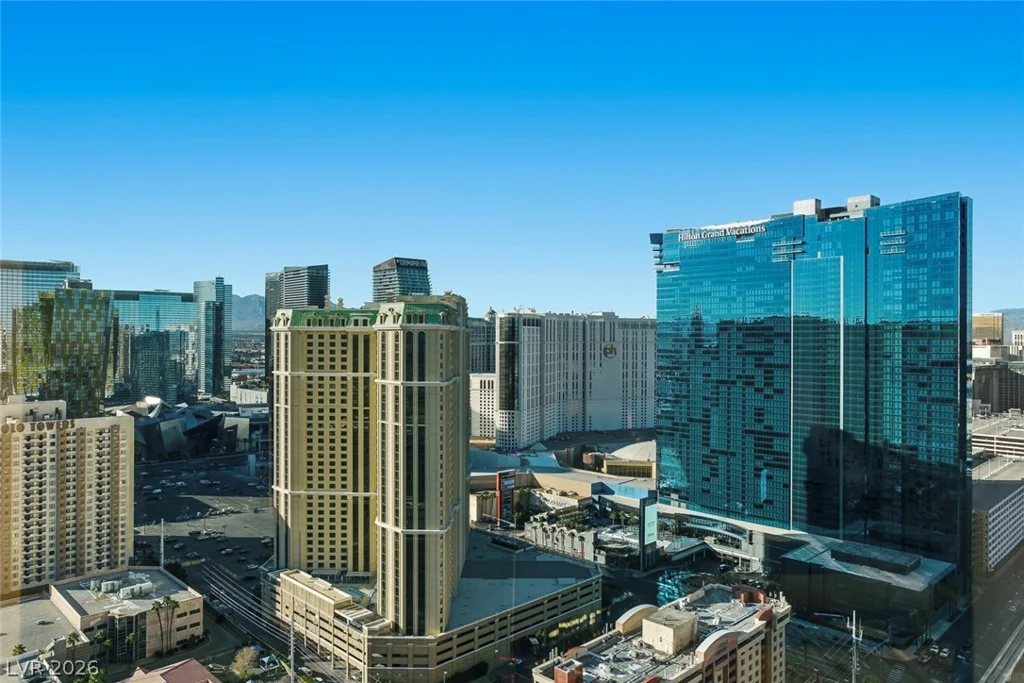 145 Harmon, Las Vegas, NV 89109
