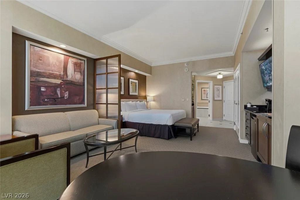 145 Harmon, Las Vegas, NV 89109