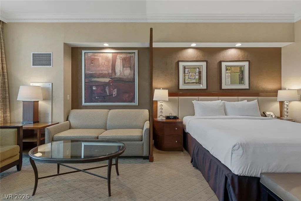 145 Harmon, Las Vegas, NV 89109