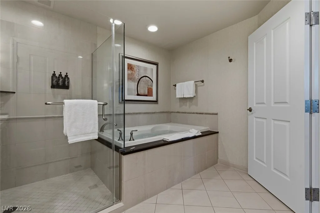 145 Harmon, Las Vegas, NV 89109