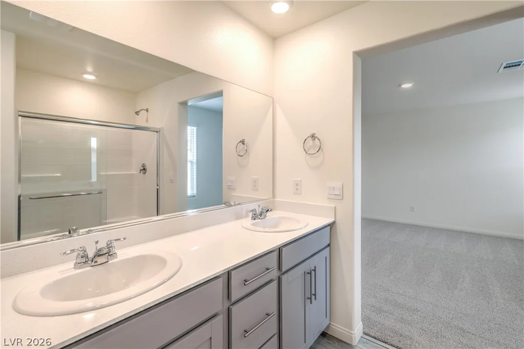 1098 Saffron Toucan, Henderson, NV 89011