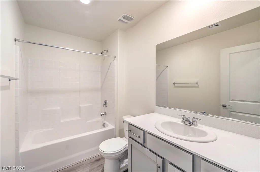 1098 Saffron Toucan, Henderson, NV 89011