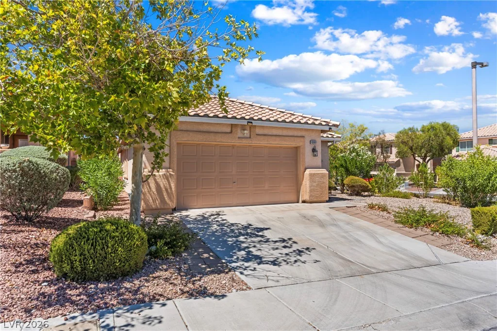 10900 Calistoga Springs, Las Vegas, NV 89144