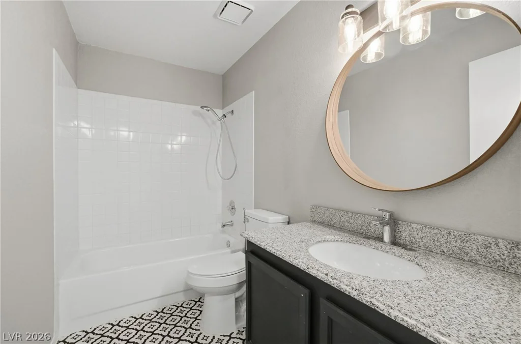 945 Falconhead, Las Vegas, NV 89128