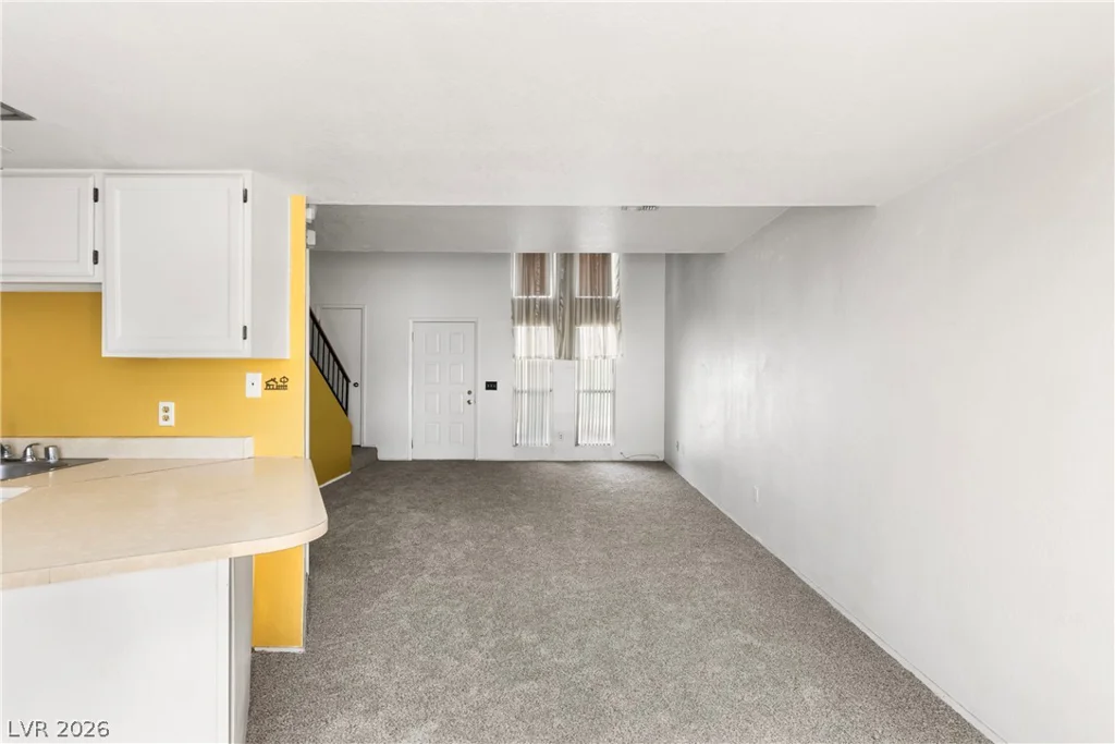 560 Sellers, Henderson, NV 89011