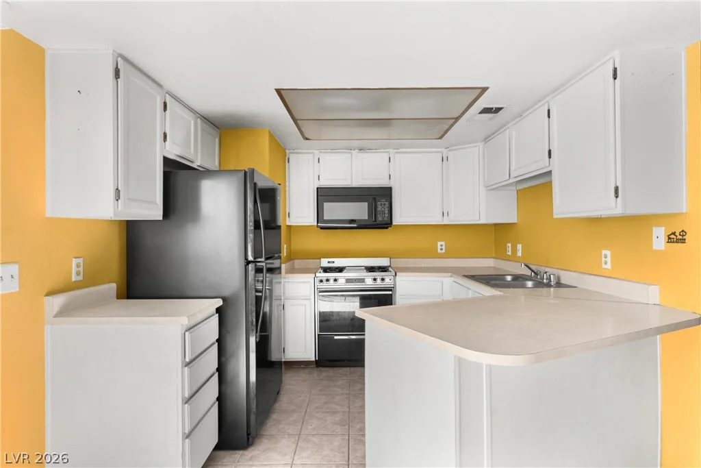 560 Sellers, Henderson, NV 89011