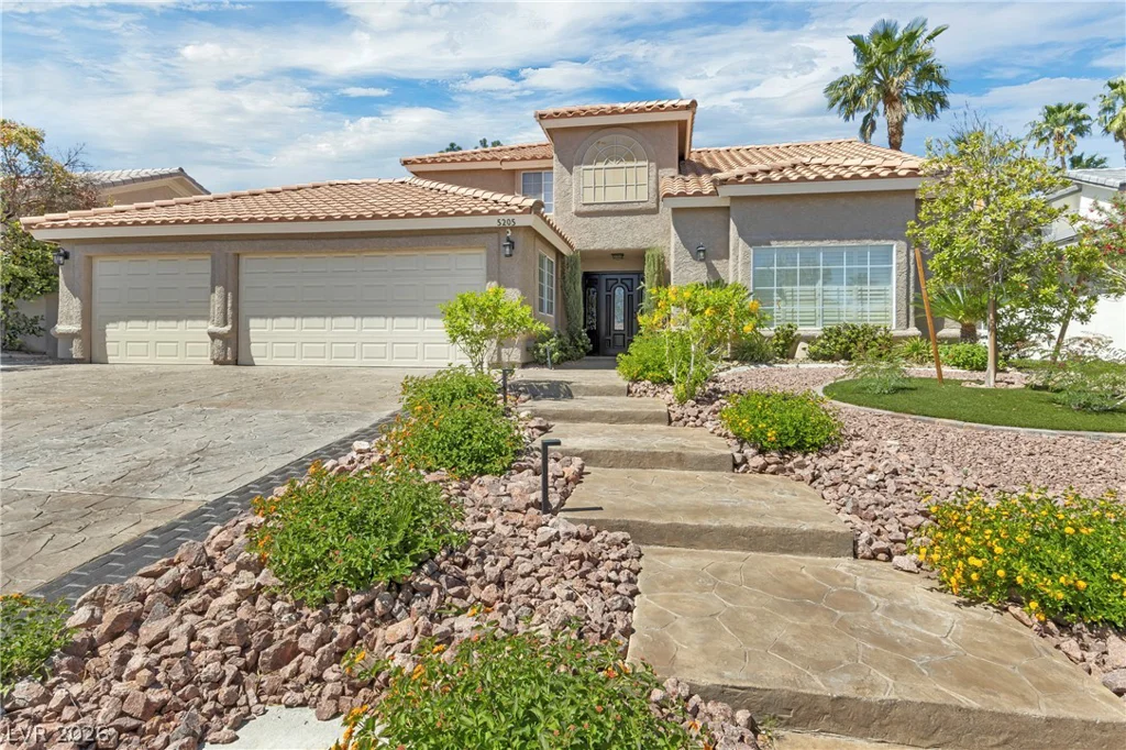 5205 Sandy Cactus, Las Vegas, NV 89149