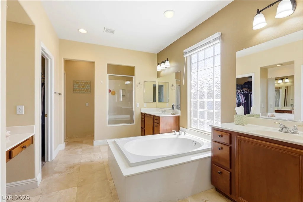 8834 Arroyo Azul, Las Vegas, NV 89131