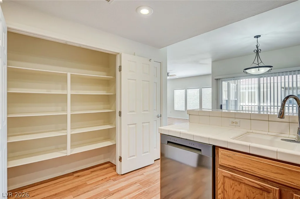 10809 Garden Mist, Las Vegas, NV 89135
