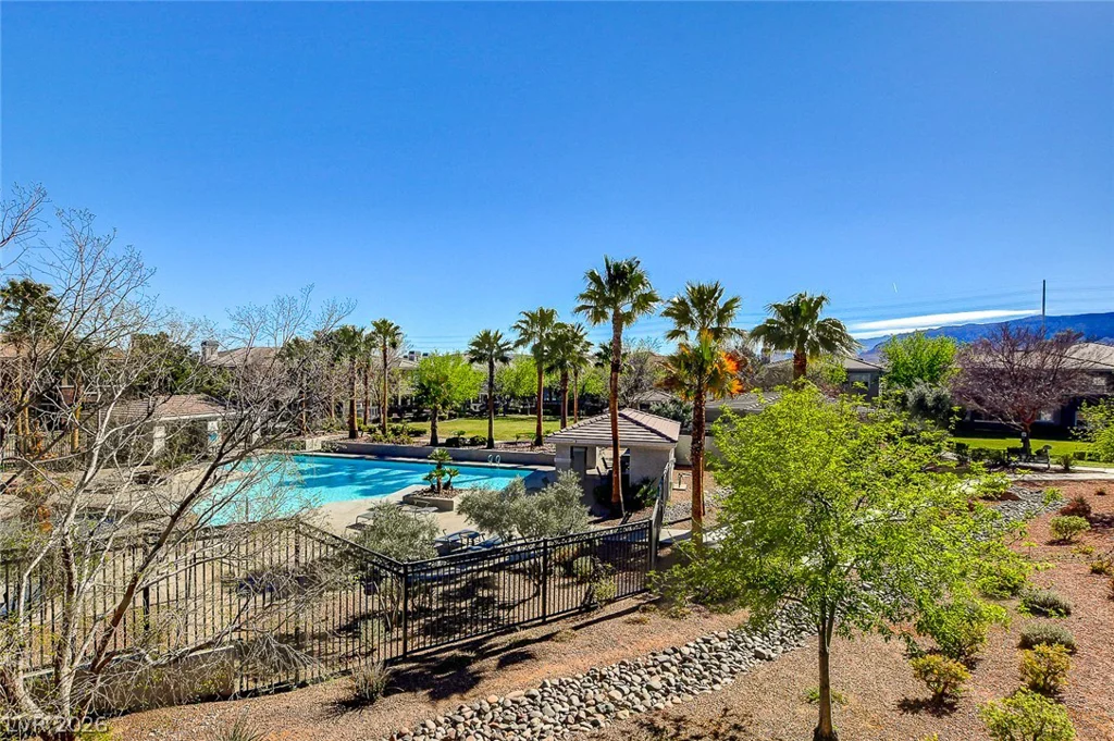 10809 Garden Mist, Las Vegas, NV 89135