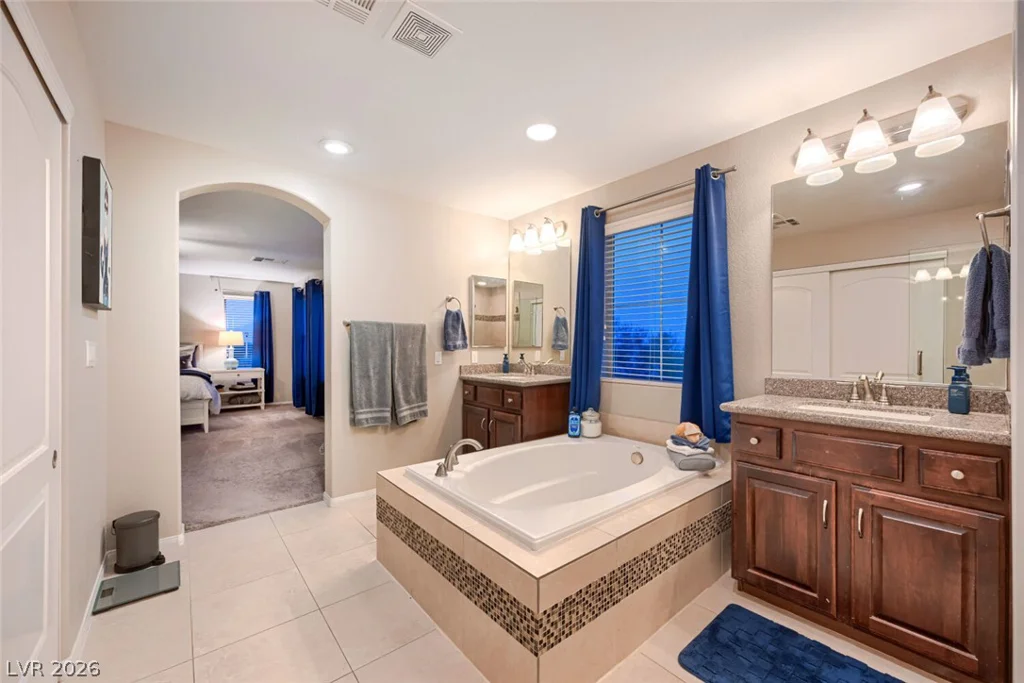 10507 Ardsley, Las Vegas, NV 89135