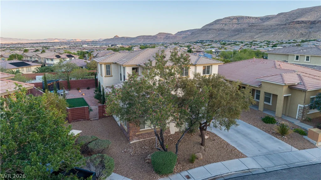 10507 Ardsley, Las Vegas, NV 89135