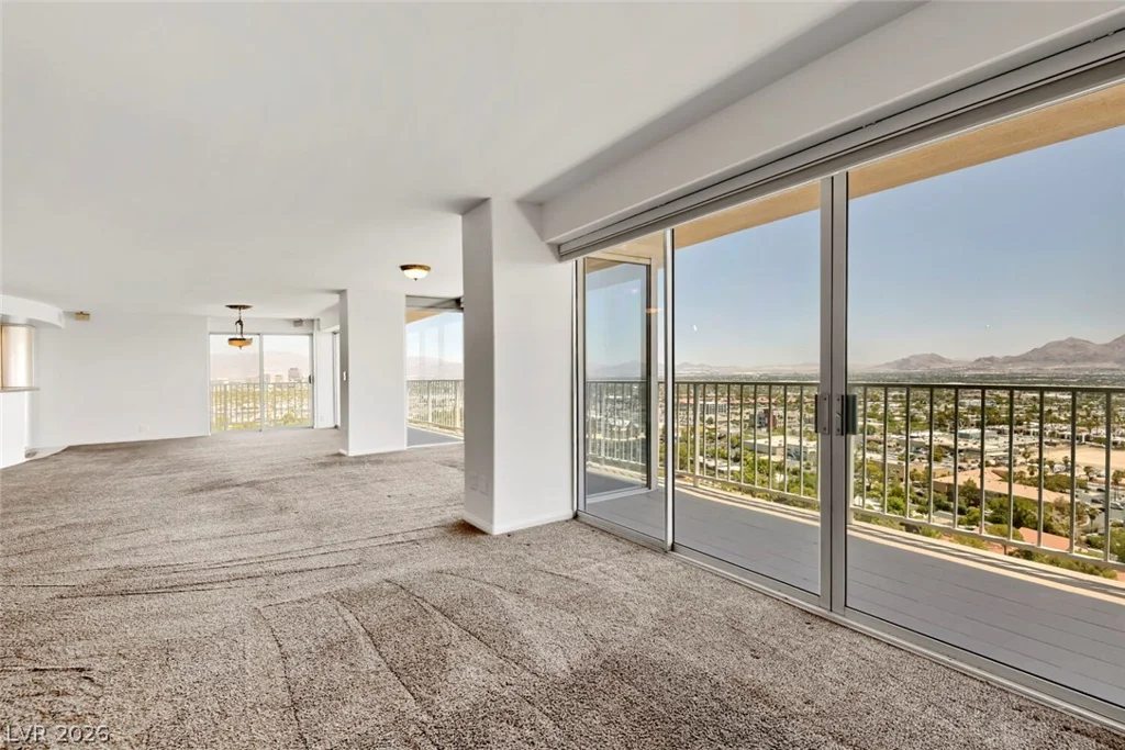 3111 Bel Air, Las Vegas, NV 89109