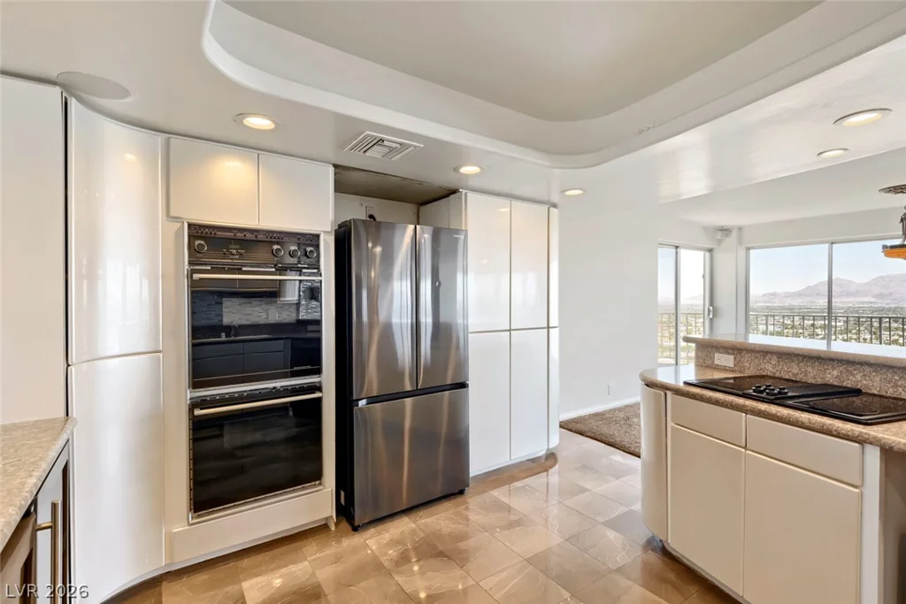 3111 Bel Air, Las Vegas, NV 89109